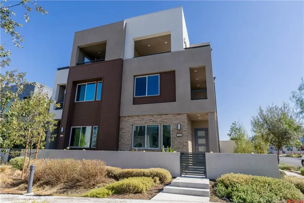 301 Baluster, Irvine, CA 92618 - #1