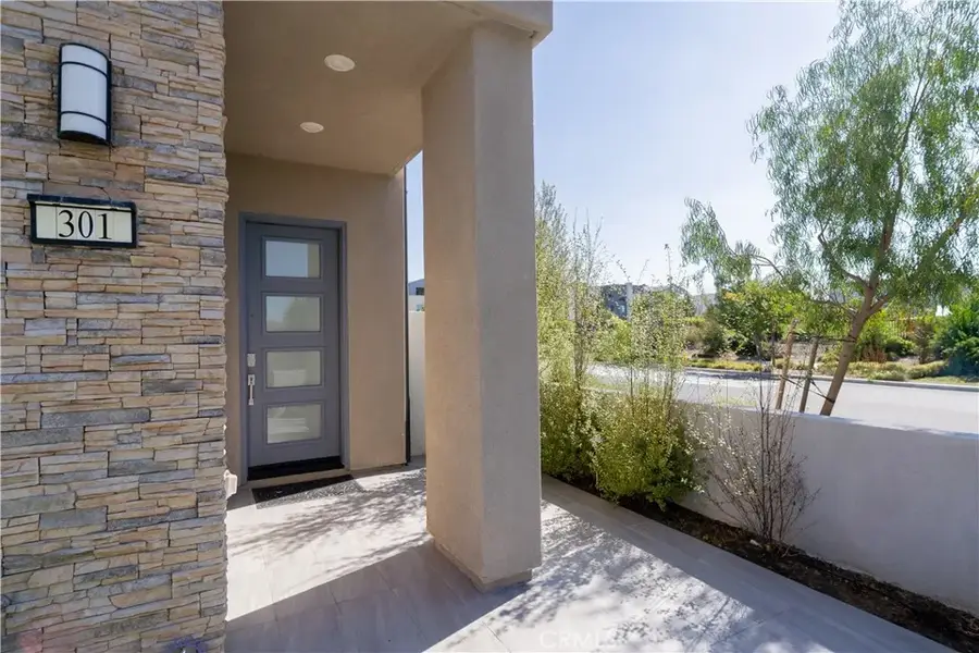 301 Baluster, Irvine, CA 92618 - #2