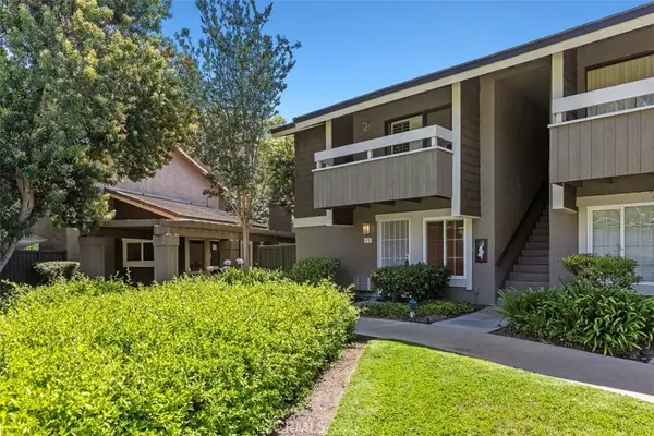45 Streamwood, Irvine, CA 92620