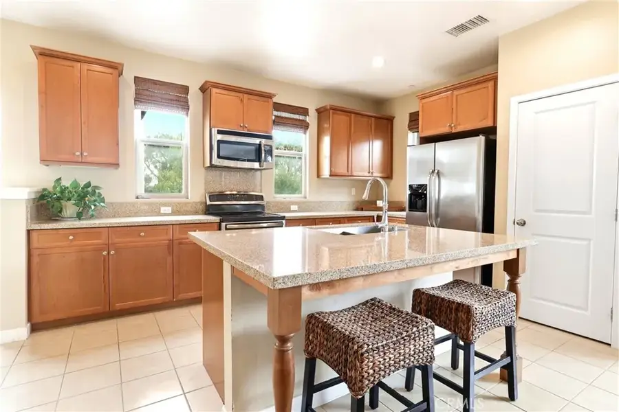 9315 Alondra Boulevard #7, Bellflower, CA 90706 - #3