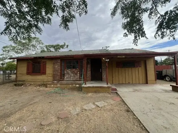 739 E Hoffer, Banning, CA 92220