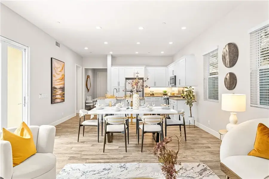 220 Follyhatch, Irvine, CA 92618 - #3
