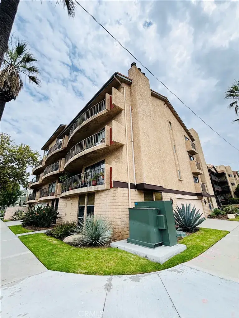 303 E 9th #304, Santa Ana, CA 92701 - #3