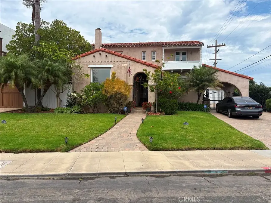3647 Hyacinth, San Diego, CA 92106 - #2