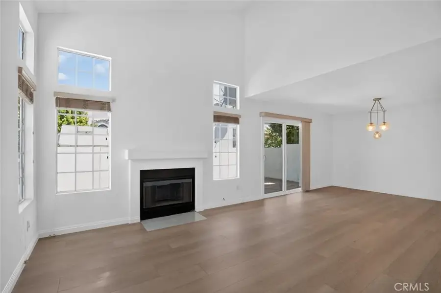 122 Almador, Irvine, CA 92614 - #3