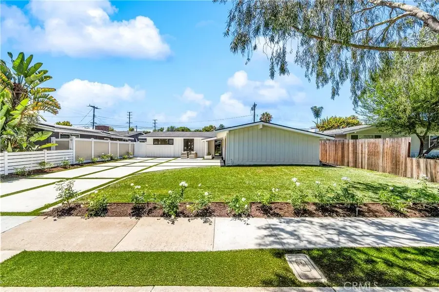 213 Wellesley, Costa Mesa, CA 92626 - #2