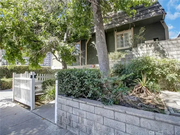 379 N Mentor Avenue #1, Pasadena, CA 91106