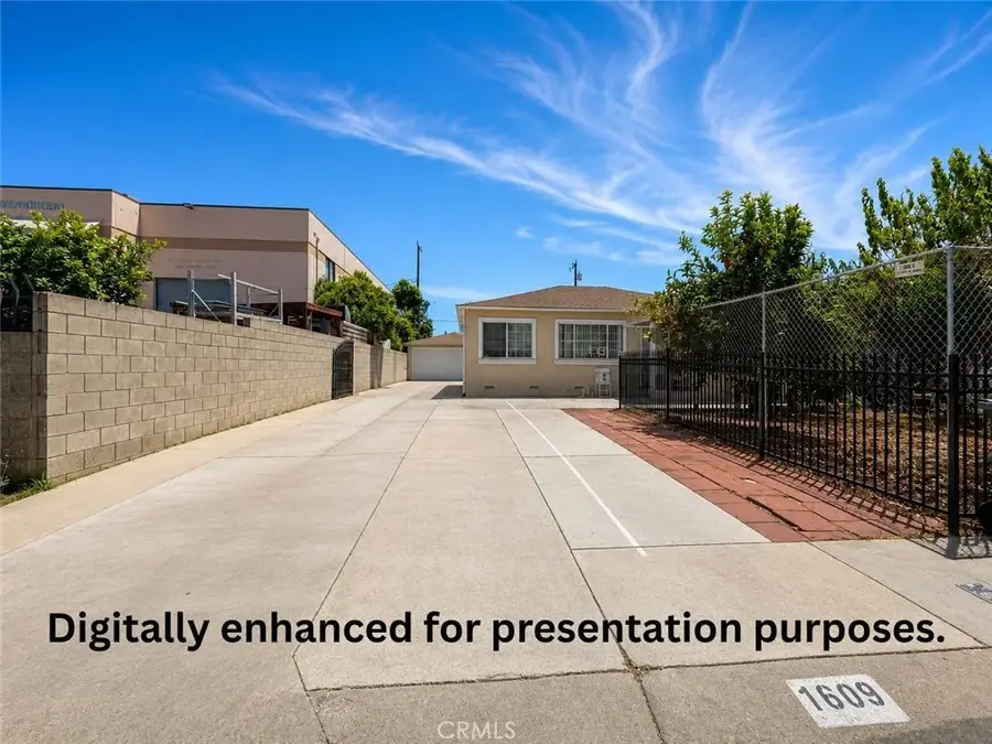 1609 N Parsons Pl, Santa Ana, CA 92703 - #2