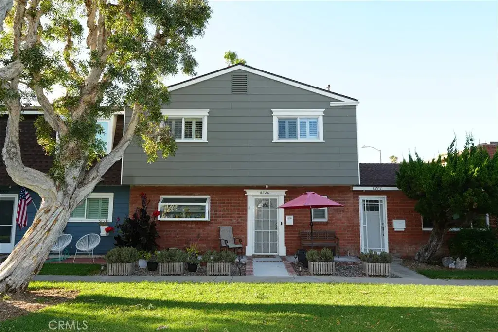 8226 Pennington Dr, Huntington Beach, CA 92646 - #1