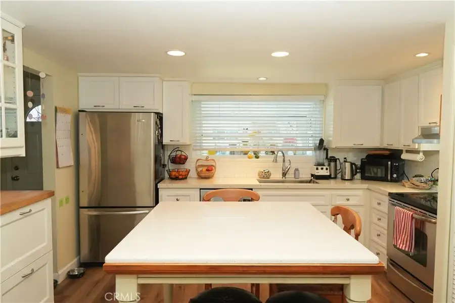 8226 Pennington Dr, Huntington Beach, CA 92646 - #2