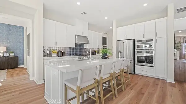 430 Glory Avenue, Rancho Mission Viejo, CA 92694