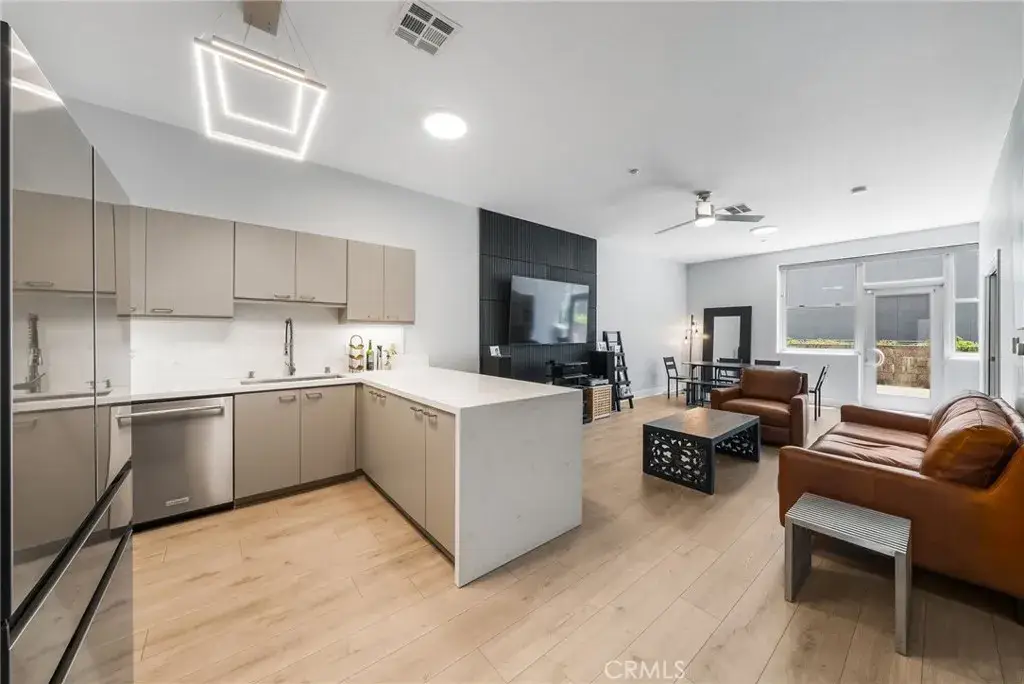 435 W Center Street Promenade #221, Anaheim, CA 92805 - #1