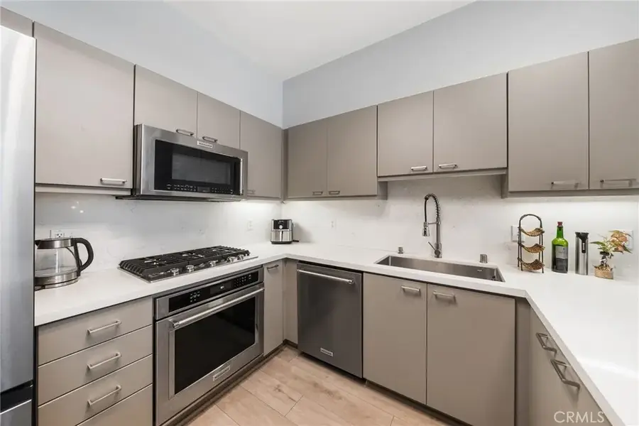 435 W Center Street Promenade #221, Anaheim, CA 92805 - #3