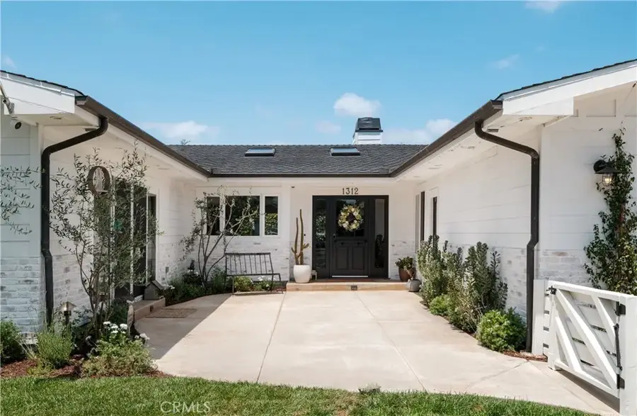 1312 Nottingham Road, Newport Beach, CA 92660 - #2