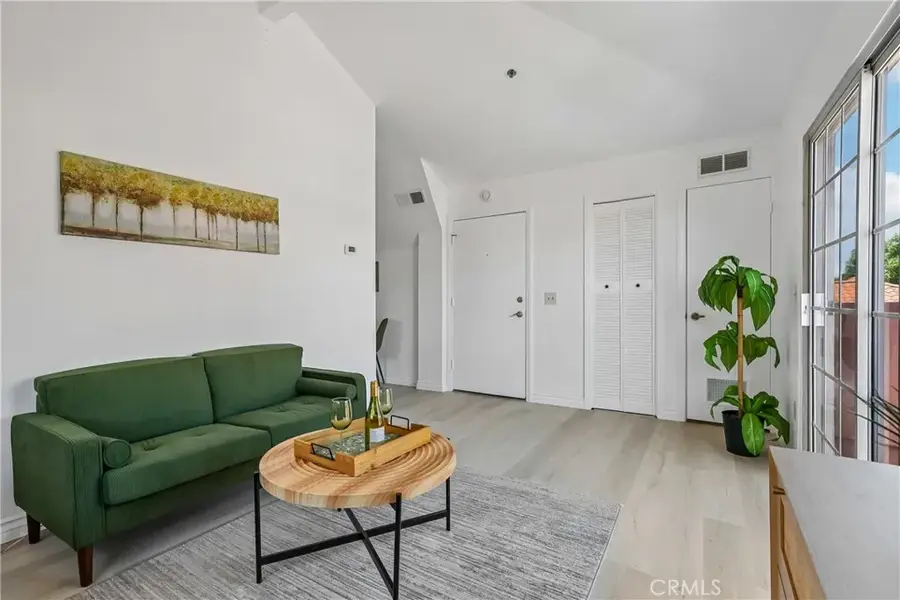 409 Utica #A11, Huntington Beach, CA 92648 - #2