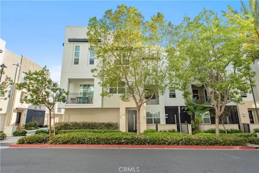2208 Synergy, Irvine, CA 92614 - #2