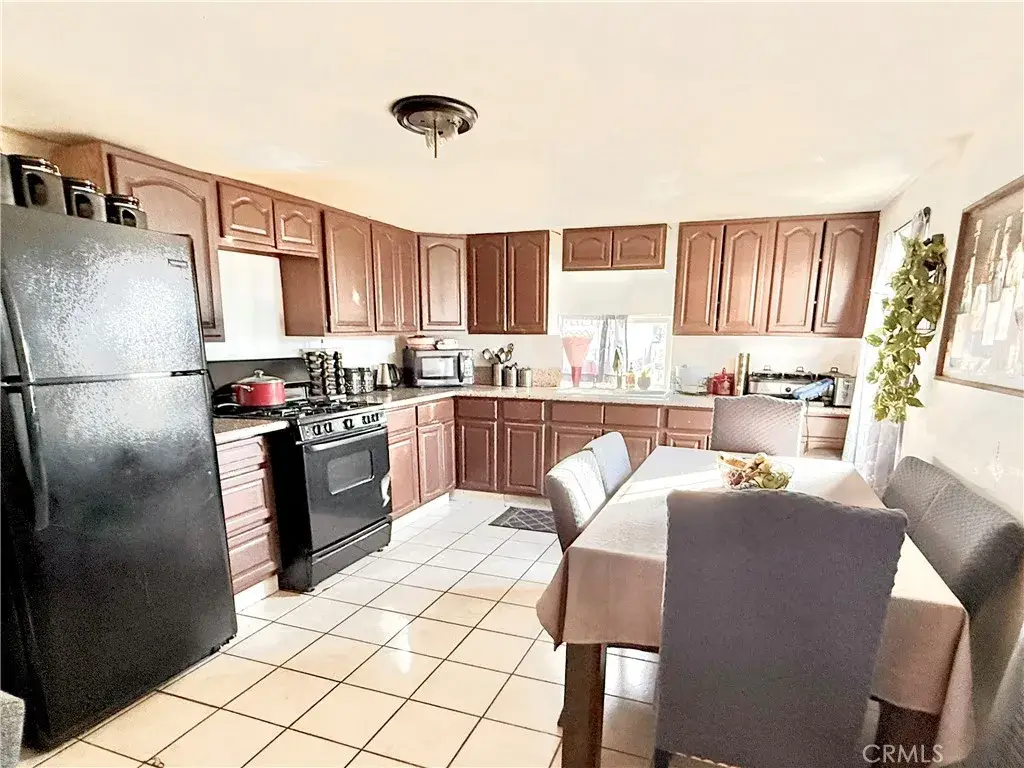 2250 W Darby #24, San Bernardino, CA 92407 - #1