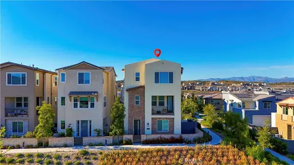 202 Heartland Way, Rancho Mission Viejo, CA 92694