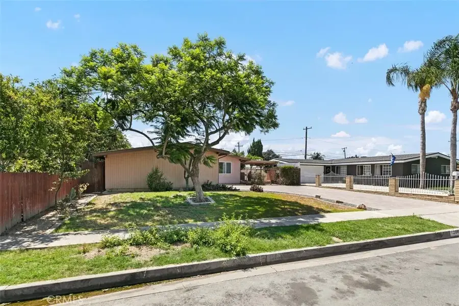 2062 S Rene, Santa Ana, CA 92704 - #3