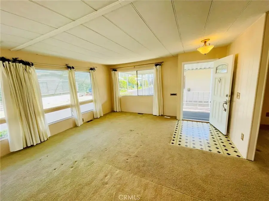 37 Madrid, Tustin, CA 92780 - #3