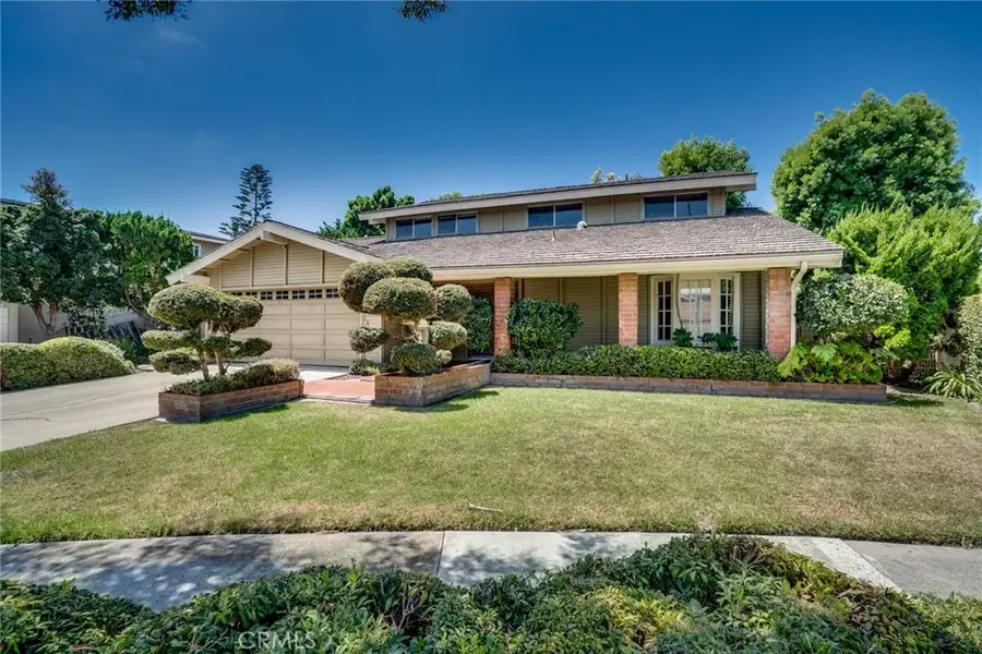 17331 Elsinore, Huntington Beach, CA 92647 - #2