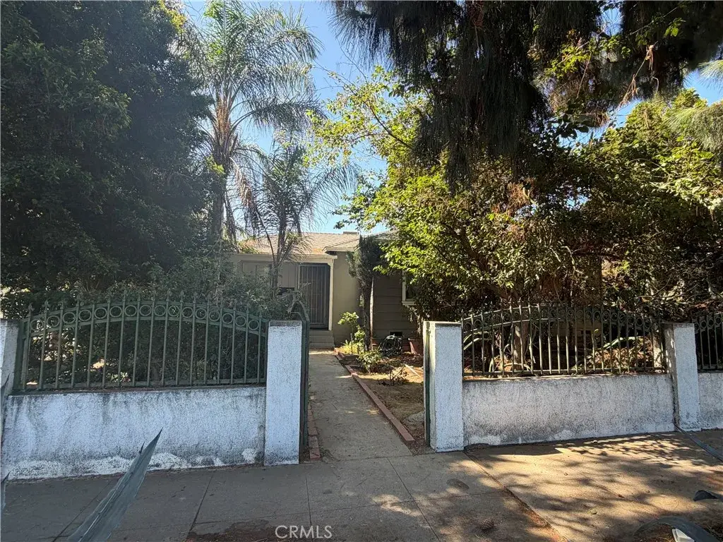 18750 Nordhoff, Northridge, CA 91324 - #1