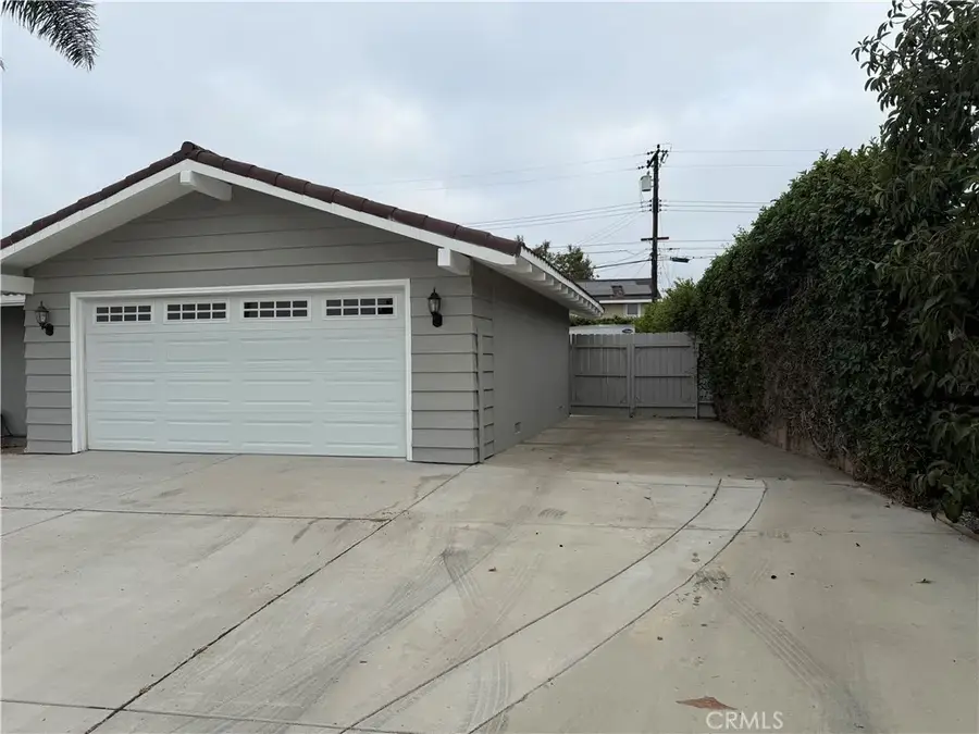 13761 Carlsbad, North Tustin, CA 92705 - #3