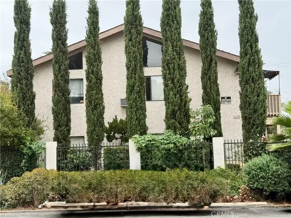 620 E Pine, Santa Ana, CA 92701