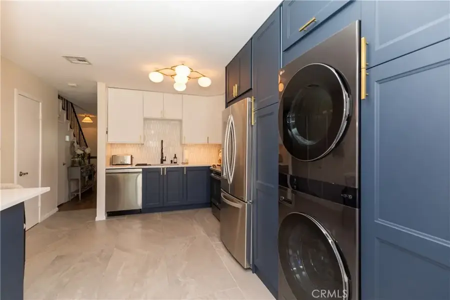 659 E Lee, Azusa, CA 91702 - #3