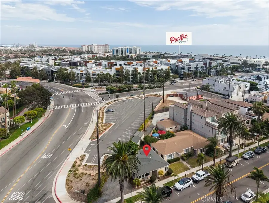 320 2nd Street, Huntington Beach, CA 92648 - #3