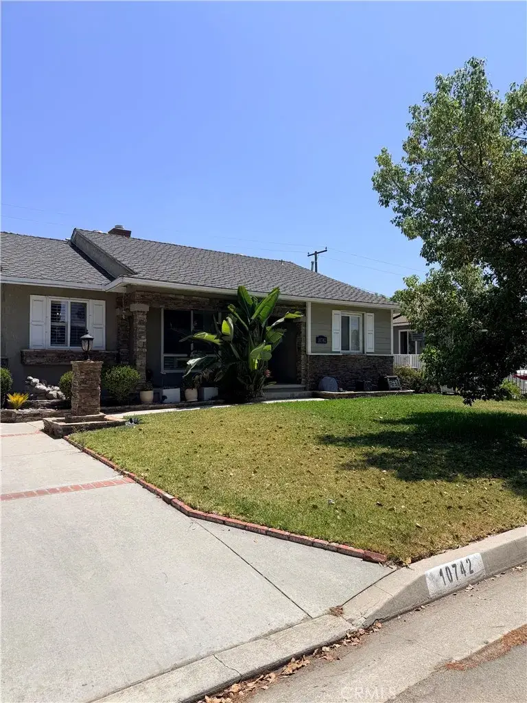 10742 Virginia, Whittier, CA 90603 - #2