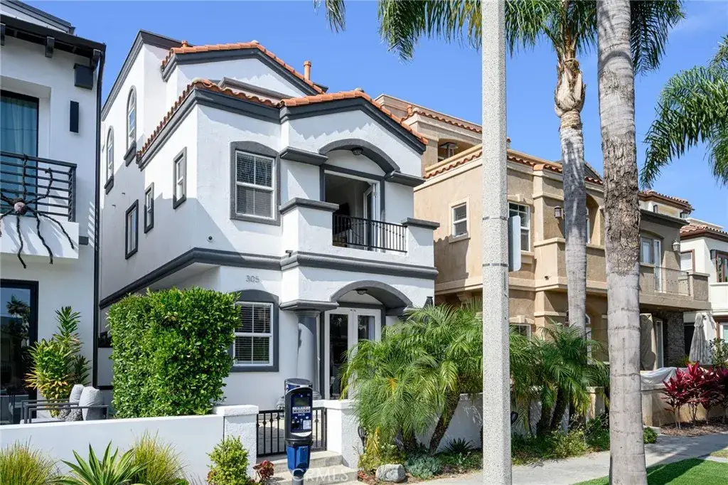 305 2nd, Huntington Beach, CA 92648 - #1