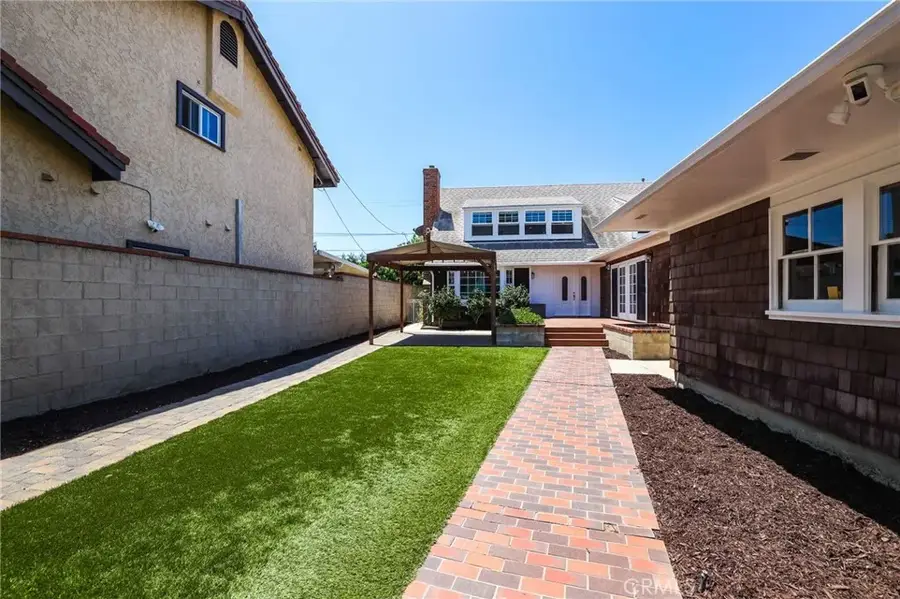 247 23rd Street, Costa Mesa, CA 92627 - #3