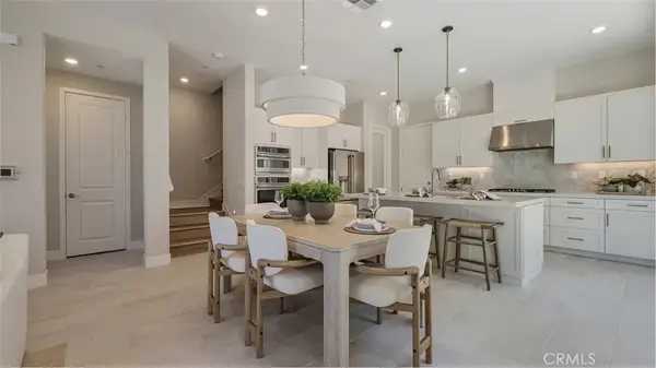 27477 Red Alder Lane, Valencia, CA 91381