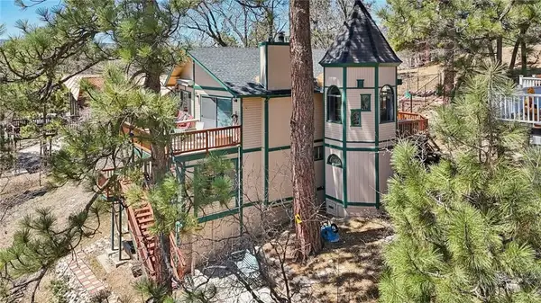 1179 Ridge Road, Fawnskin, CA 92333