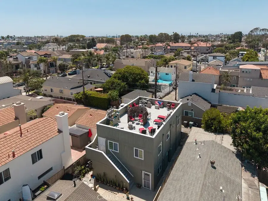 711 Huntington, Huntington Beach, CA 92648 - #3