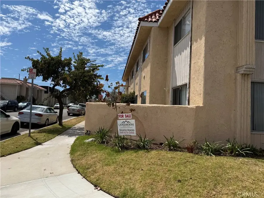 1501 Huntington Street, Huntington Beach, CA 92648 - #2