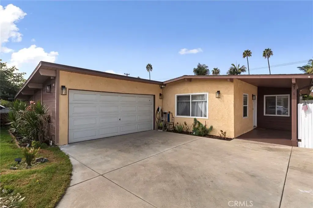 5721 N Rockvale Ave, Azusa, CA 91702 - #1