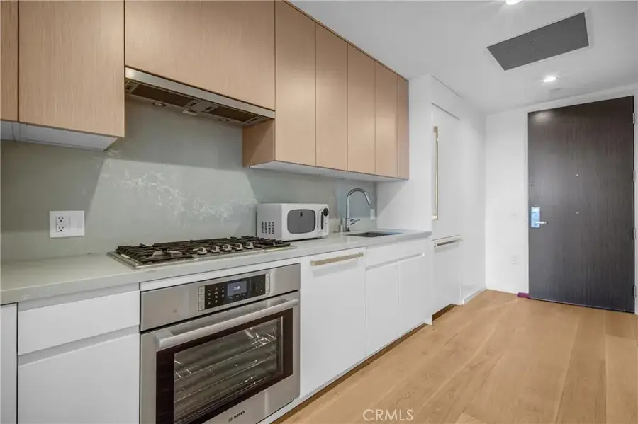 877 Francisco Street #1818, Los Angeles, CA 90017 - #3