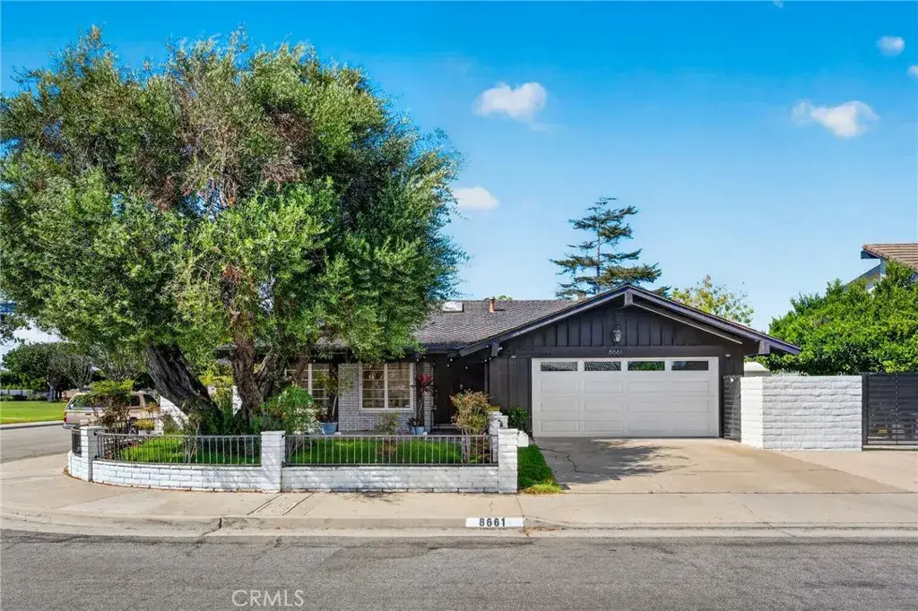 8661 Brookside Drive, Huntington Beach, CA 92646 - #1