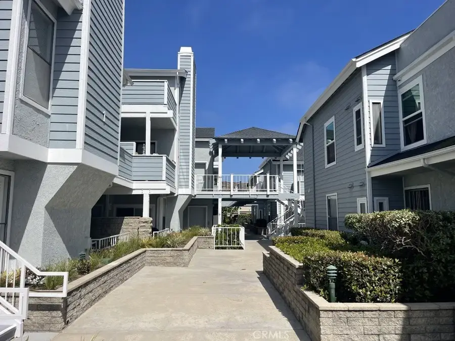 16960 Algonquin Street #I-204, Huntington Beach, CA 92649 - #3