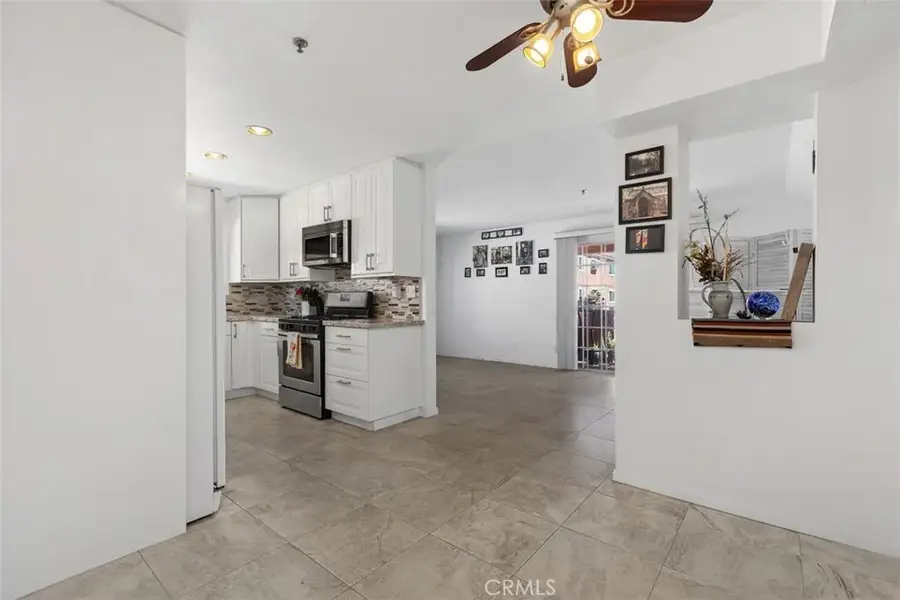 409 Utica #D43, Huntington Beach, CA 92648 - #3