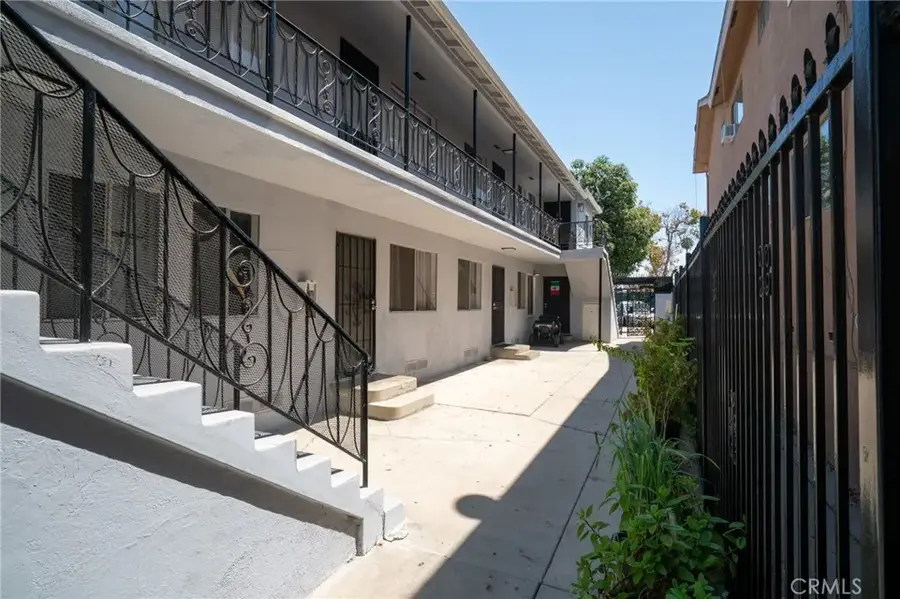 1425 Cedar Avenue, Long Beach, CA 90813 - #3