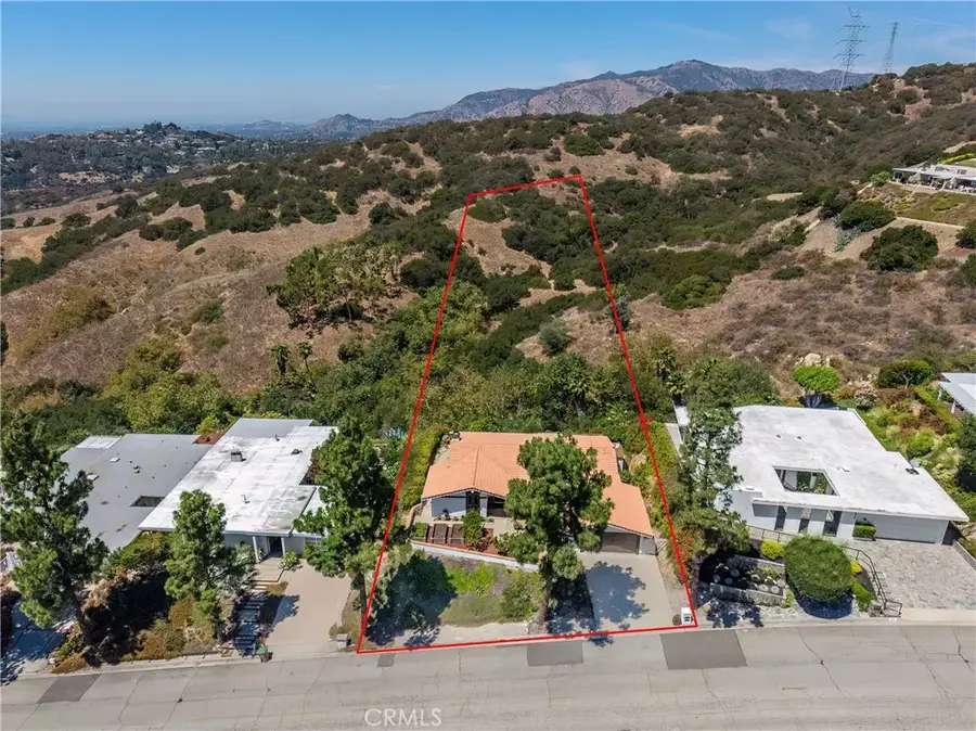 2817 N Mountain Avenue, Claremont, CA 91711 - #3