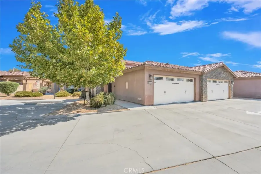 14104 Kiowa Road, Apple Valley, CA 92307 - #3