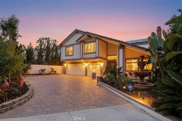 6425 E Shady Valley Lane, Anaheim Hills, CA 92807