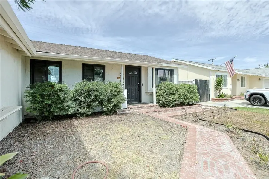 15611 Toway, Huntington Beach, CA 92647 - #3