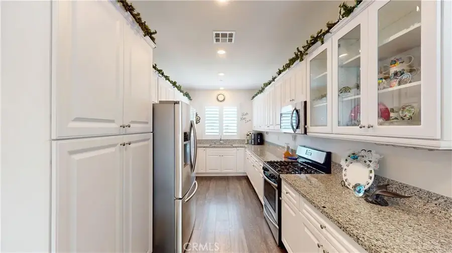 5011 Vanderham Way, Jurupa Valley, CA 91752 - #3
