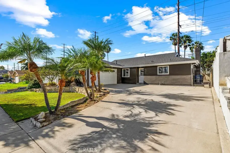 8351 Amsterdam Drive, Huntington Beach, CA 92647 - #2
