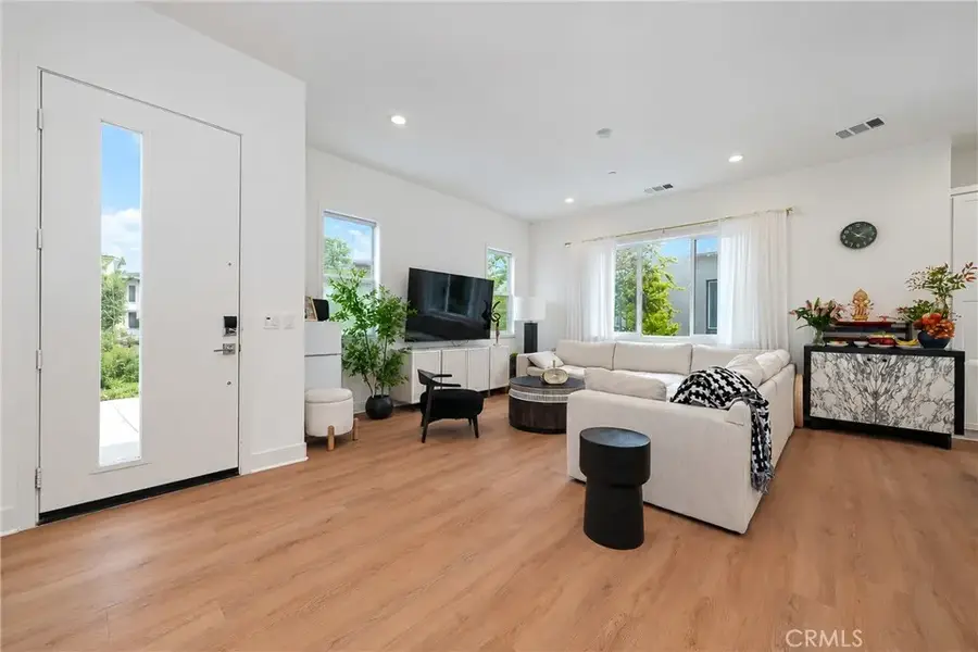 107 Sawbuck, Irvine, CA 92618 - #2
